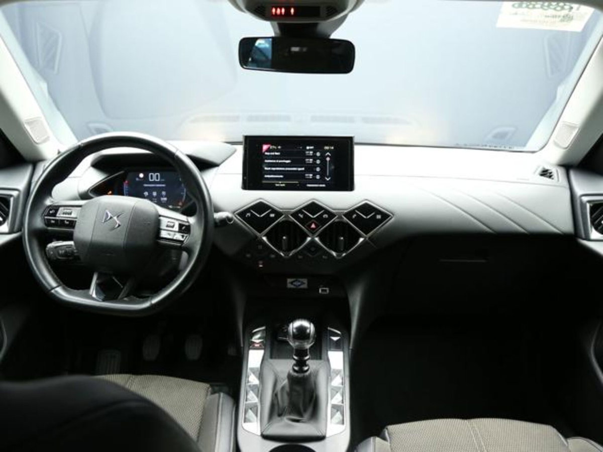Ds DS 3 DS 3 Crossback PureTech 100 So Chic (12)
