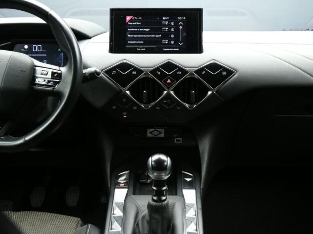 Ds DS 3 DS 3 Crossback PureTech 100 So Chic (14)
