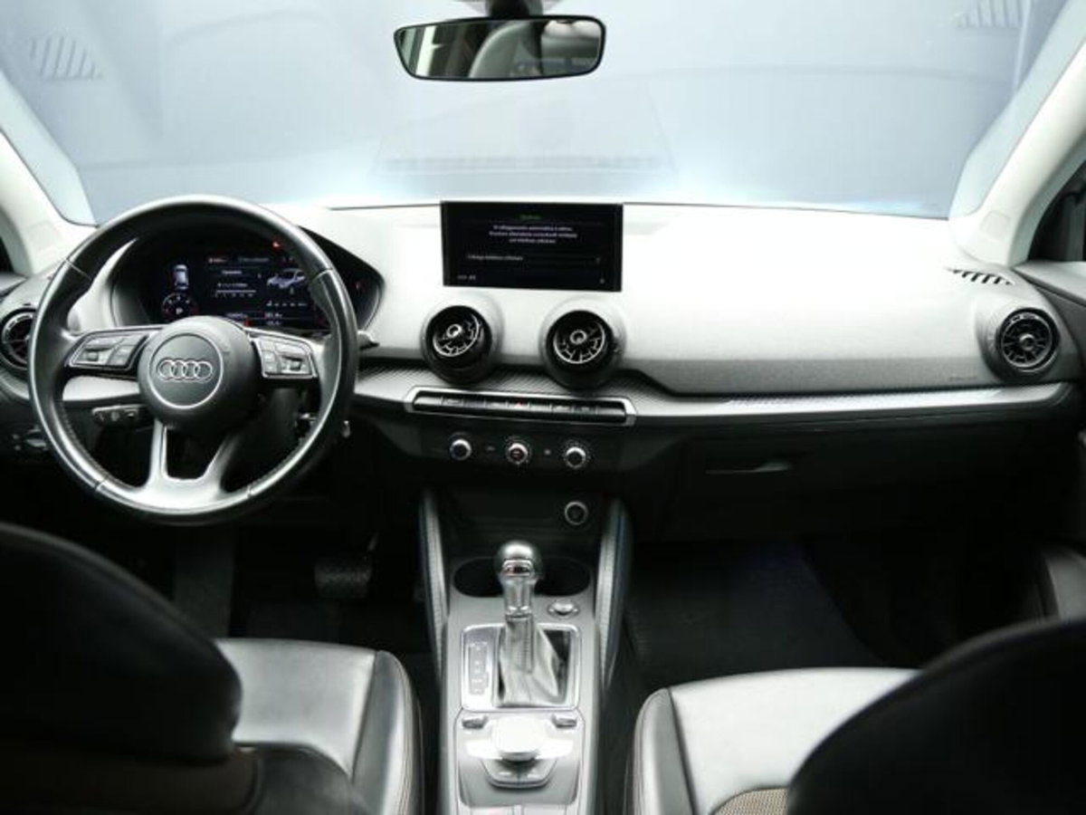 Audi Q2 Q2 2.0 TDI quattro S tronic Design (13)