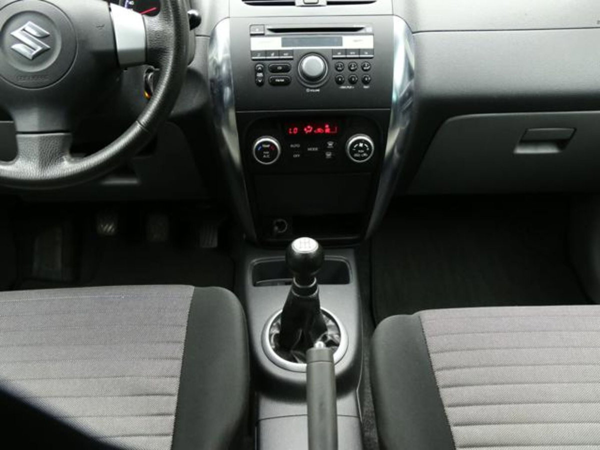 Suzuki SX4 16V 4WD Outdoor Line GLX (13)