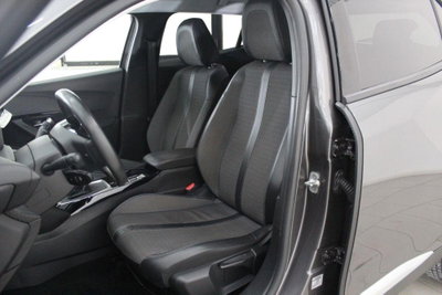 Peugeot 2008 PureTech 130 S&S Allure Pack (11)