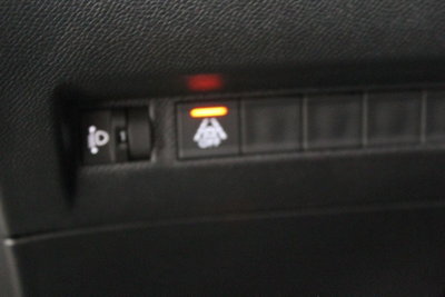 Peugeot 2008 PureTech 130 S&S Allure Pack (16)