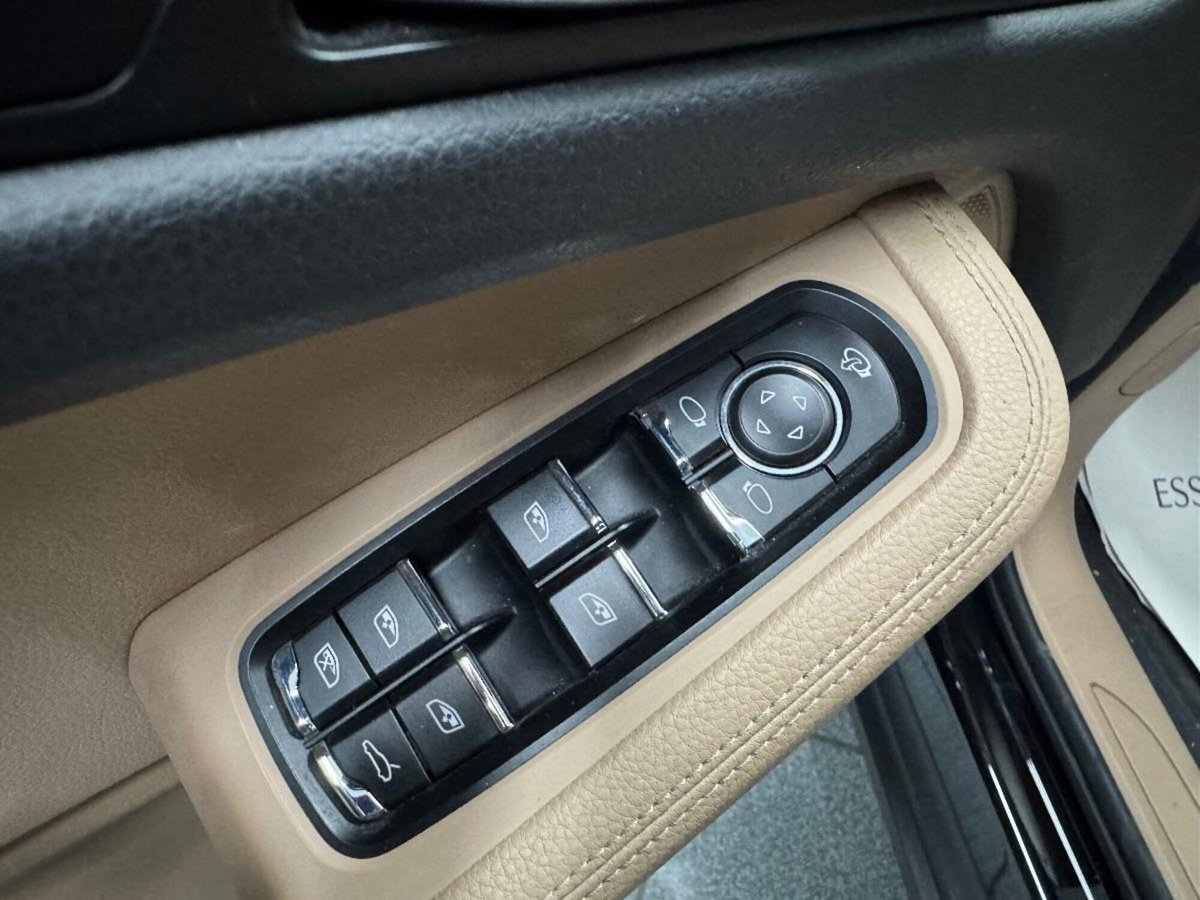 Porsche Macan 2.0 (14)