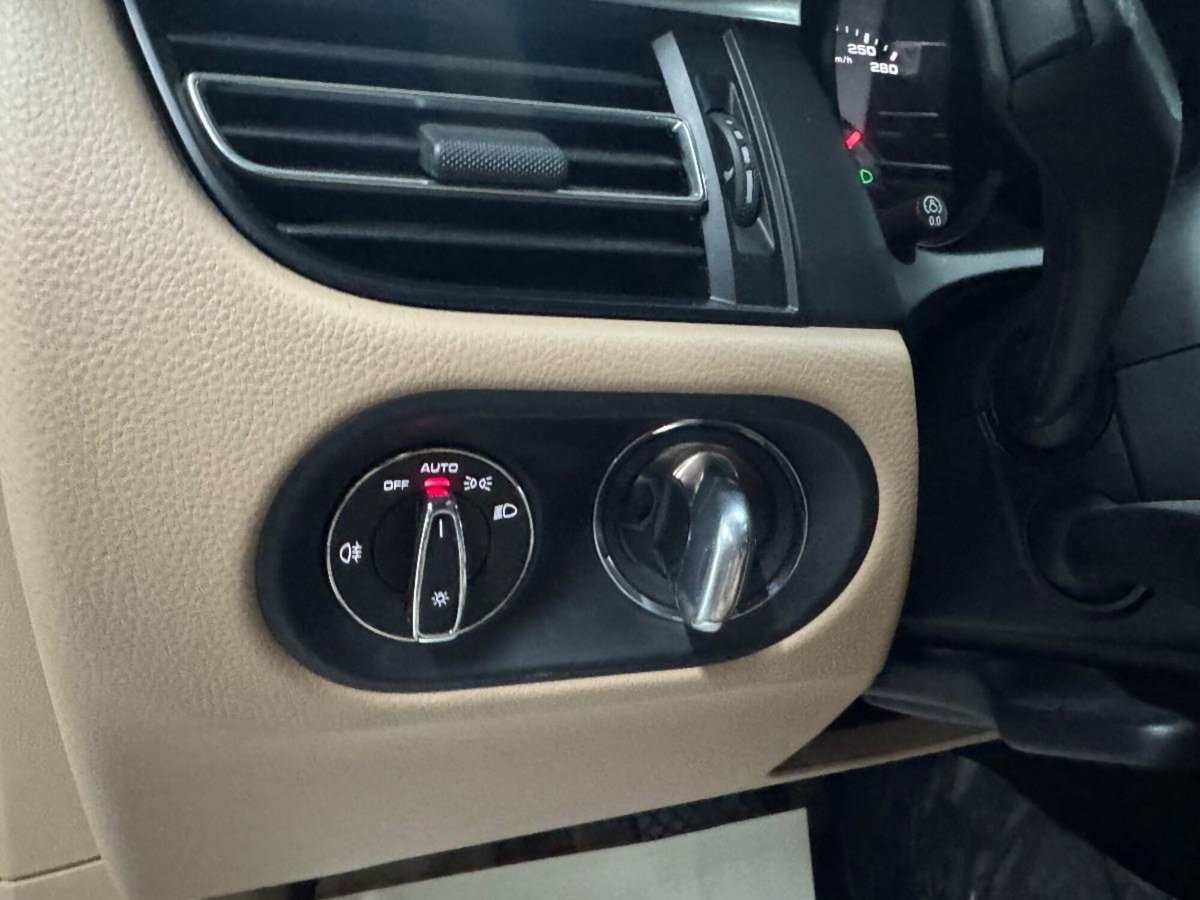Porsche Macan 2.0 (15)