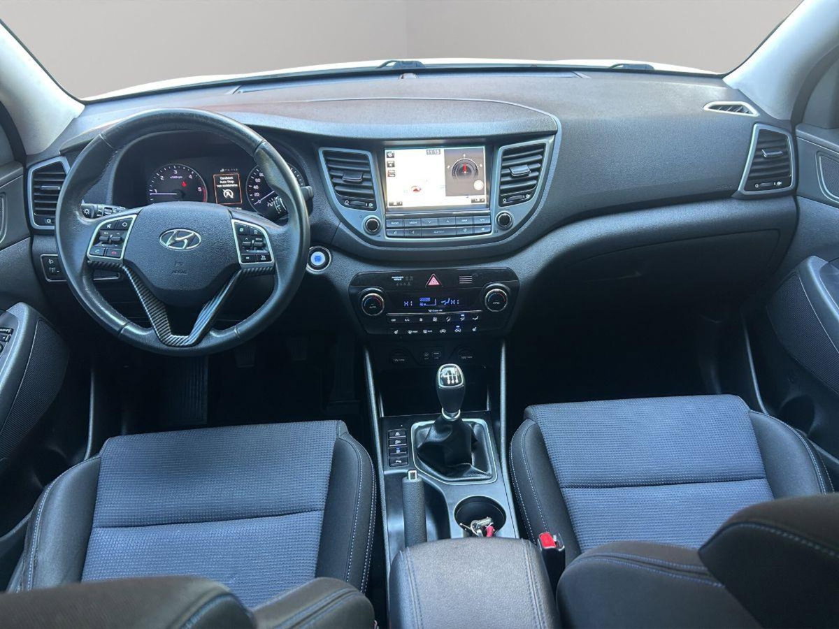 Hyundai Tucson 1.7 CRDi XPossible (14)
