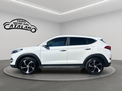 Hyundai Tucson 1.7 CRDi XPossible (2)