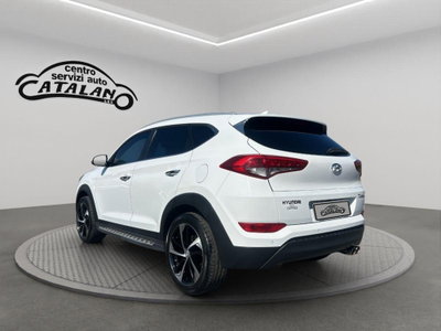 Hyundai Tucson 1.7 CRDi XPossible (3)