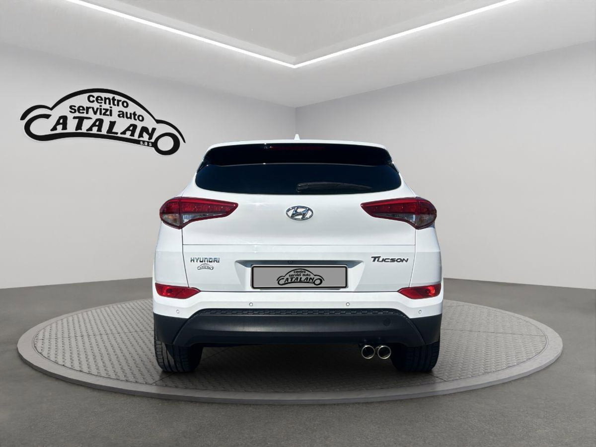 Hyundai Tucson 1.7 CRDi XPossible (4)