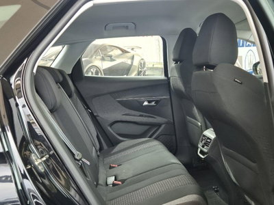 Peugeot 3008 BlueHDi 130 S&S EAT8 Allure Pack (4)