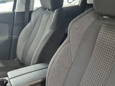 Peugeot 3008 BlueHDi 130 S&S EAT8 Allure Pack (9)