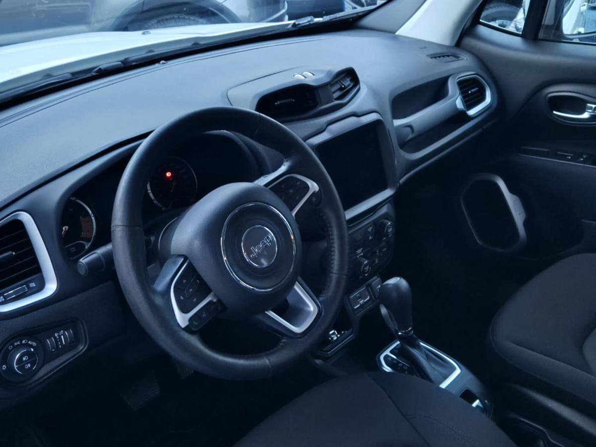 Jeep Renegade 1.6 Mjt DDCT 120 CV Limited (12)