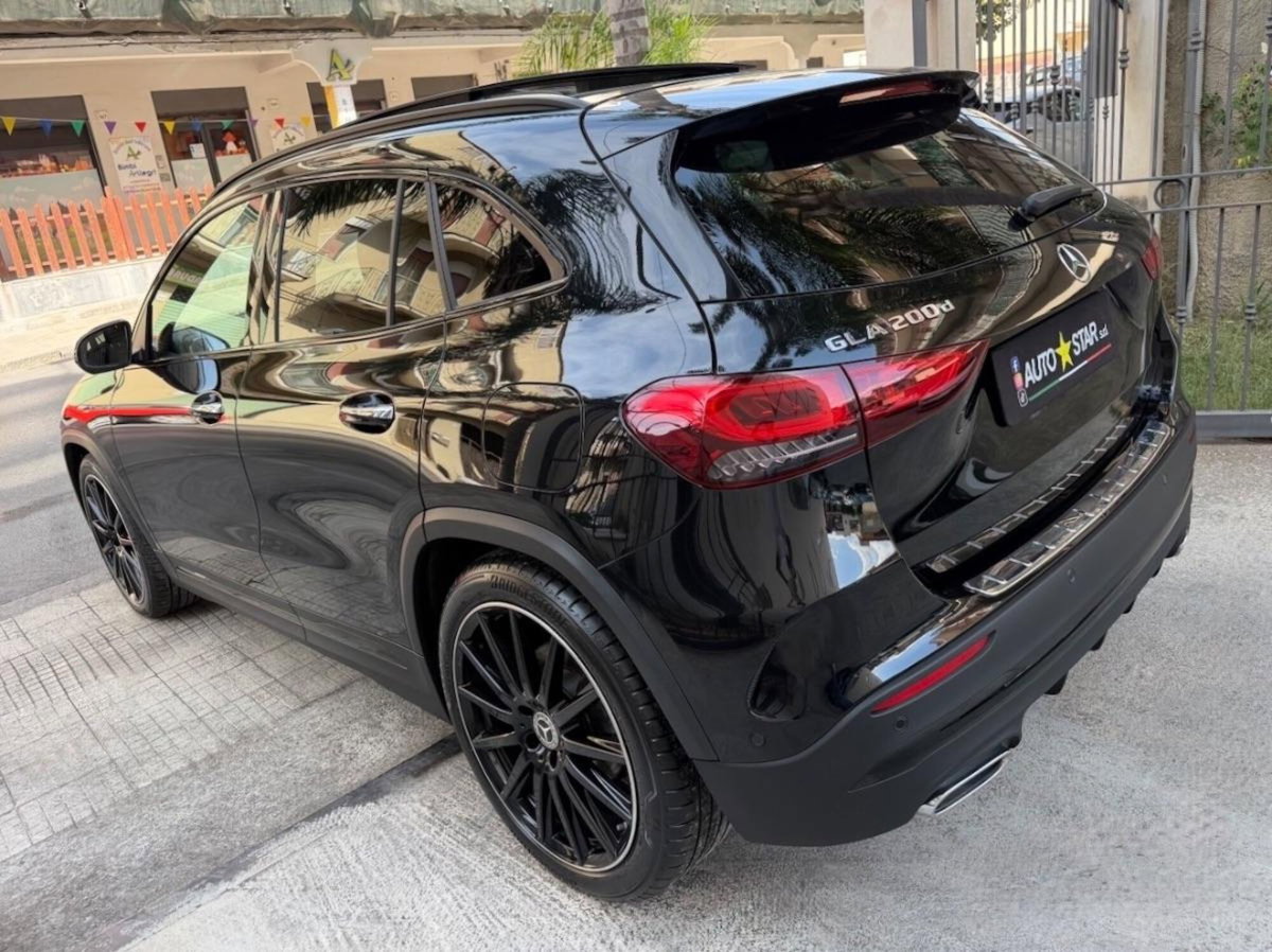 Mercedes-Benz GLA SUV 200 d Automatic Premium (5)