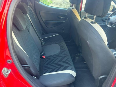 Lancia Ypsilon 1.2 69 CV 5 porte GPL Ecochic Gold (12)