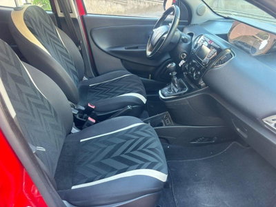 Lancia Ypsilon 1.2 69 CV 5 porte GPL Ecochic Gold (13)