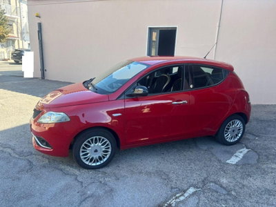 Lancia Ypsilon 1.2 69 CV 5 porte GPL Ecochic Gold (3)