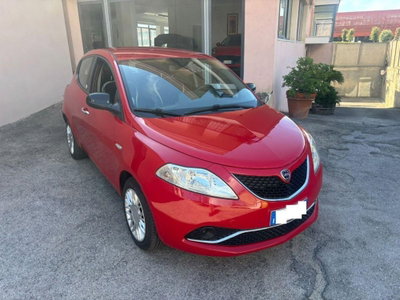 Lancia Ypsilon 1.2 69 CV 5 porte GPL Ecochic Gold (6)