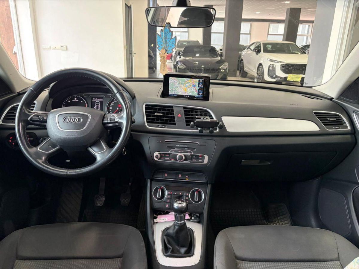 Audi Q3 2.0 TDI 150 CV (11)