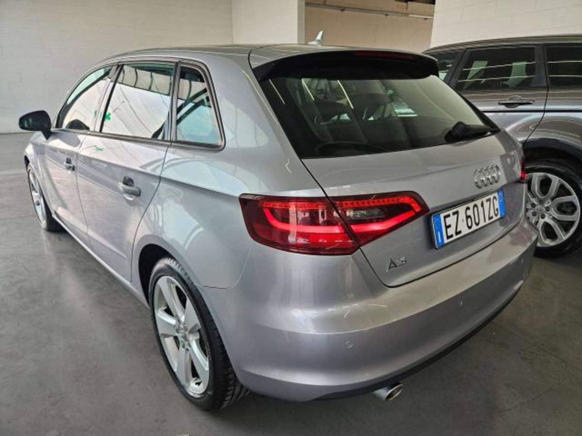 Audi A3 Sportback 1.6 TDI Ambition (4)