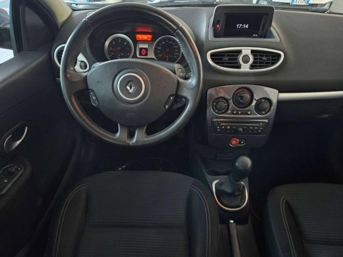 Renault Clio 1.5 dCi 75CV 5 porte Dynamique (10)