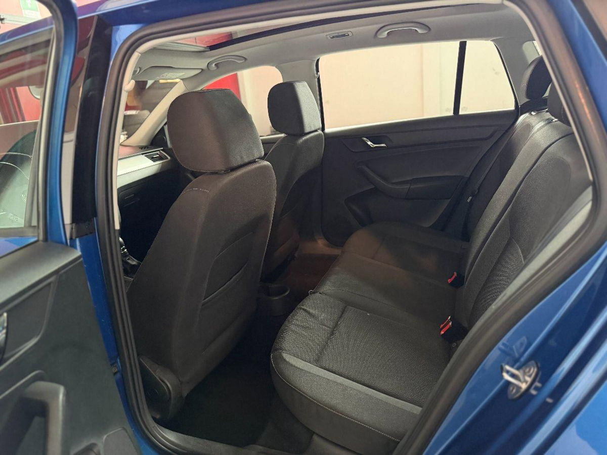 Skoda Rapid Spaceback TSI 110 CV ScoutLine (7)