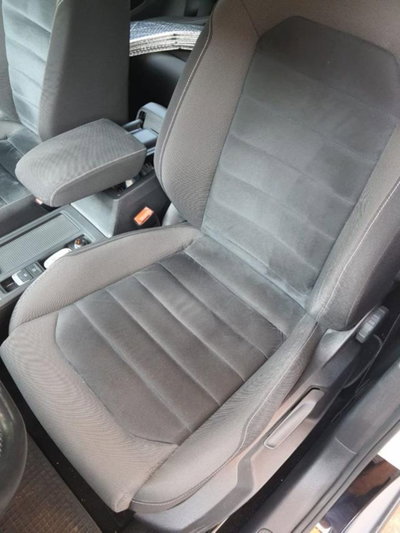 Volkswagen Golf 1.6 TDI 110 CV 5p. Highline BlueMotion Technology (5)
