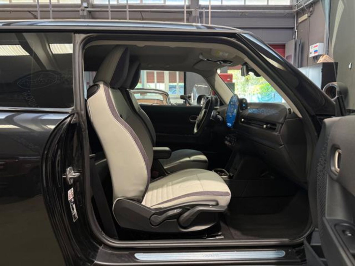 MINI Mini 3p 1.5 C Favoured auto (12)