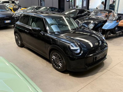 MINI Mini 3p 1.5 C Favoured auto (3)