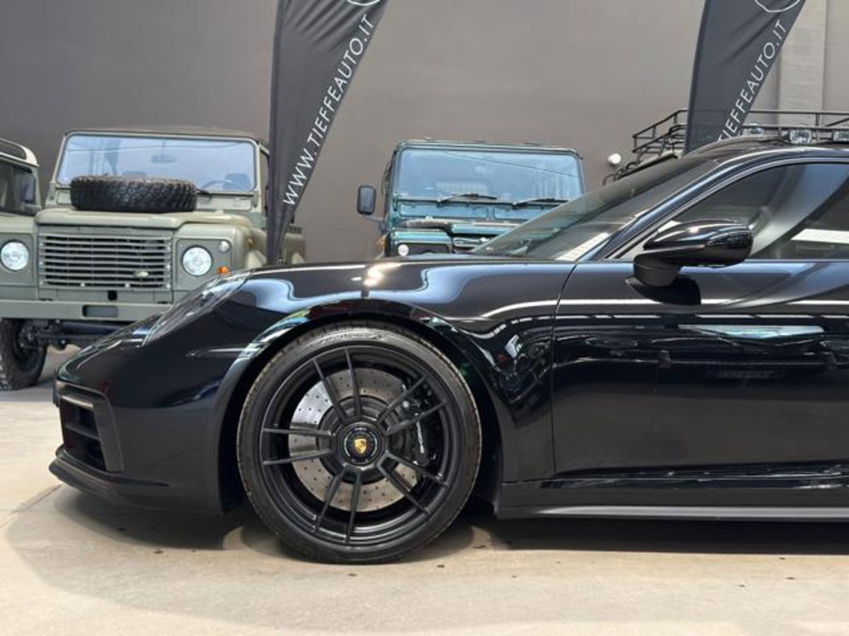 Porsche 911 Coupé Coupe 3.0 Carrera 4 GTS (7)