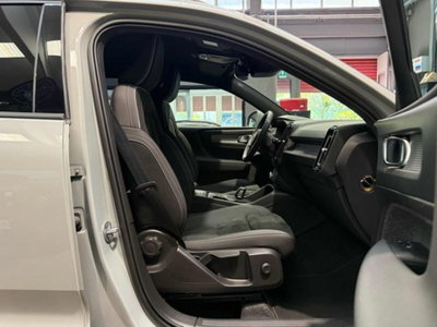 Volvo XC40 T2 automatico Core (15)