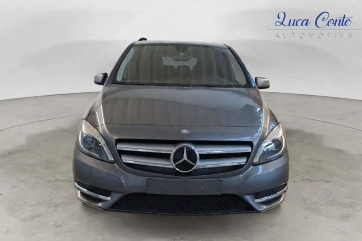 Mercedes-Benz Classe B 180 Premium (2)