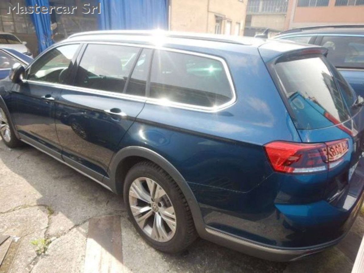 Volkswagen Passat Variant Alltrack 2.0 TDI 190 CV 4MOTION DSG BMT (3)