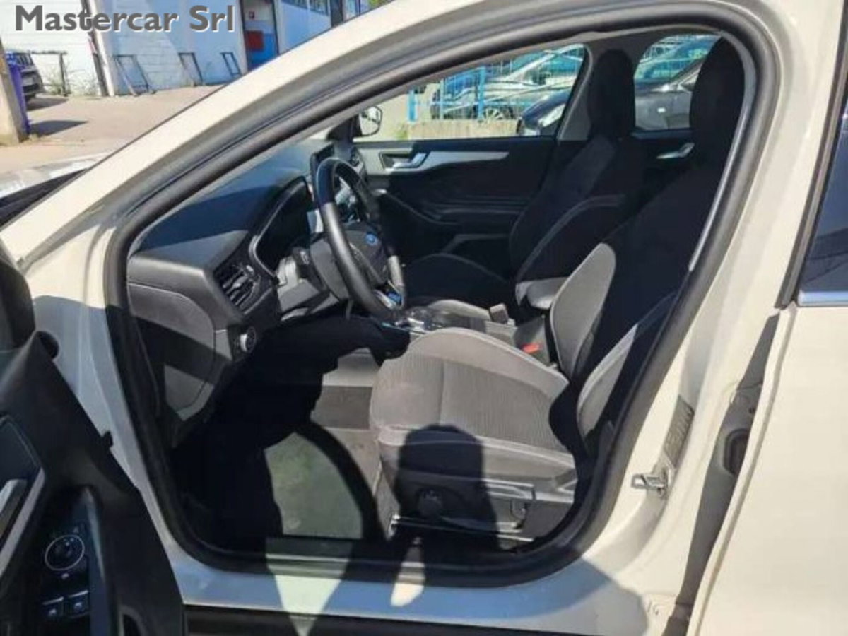 Ford Focus Station Wagon 1.5 EcoBlue 120 CV automatico SW Business (10)