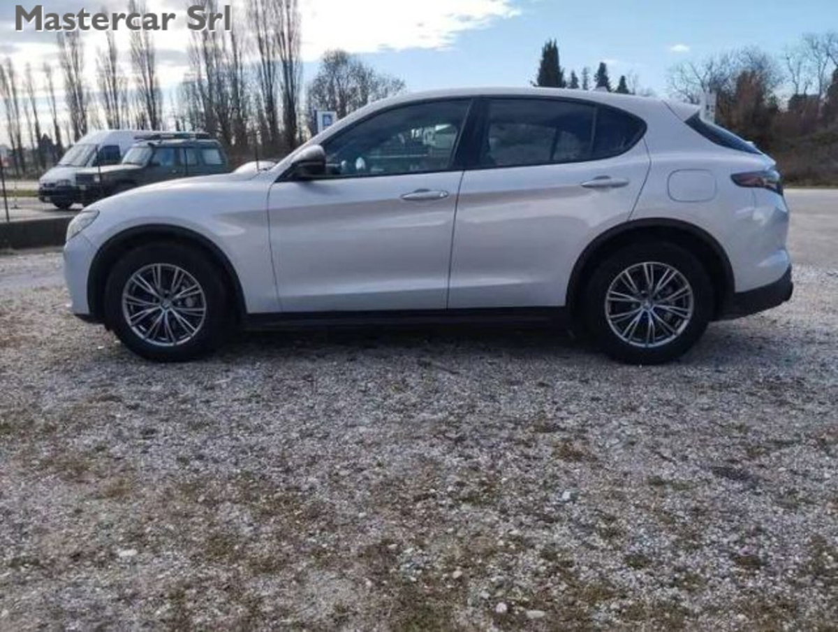 Alfa Romeo Stelvio Stelvio 2.2 Turbodiesel 210 CV AT8 Q4 Super (3)