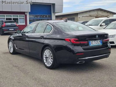 BMW Serie 5 520 (4)