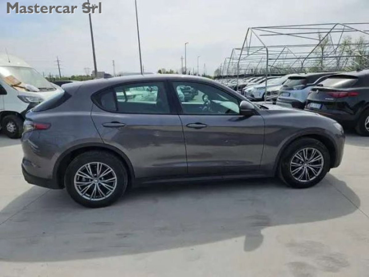 Alfa Romeo Stelvio 2.2 t Veloce Q4 210cv auto (7)