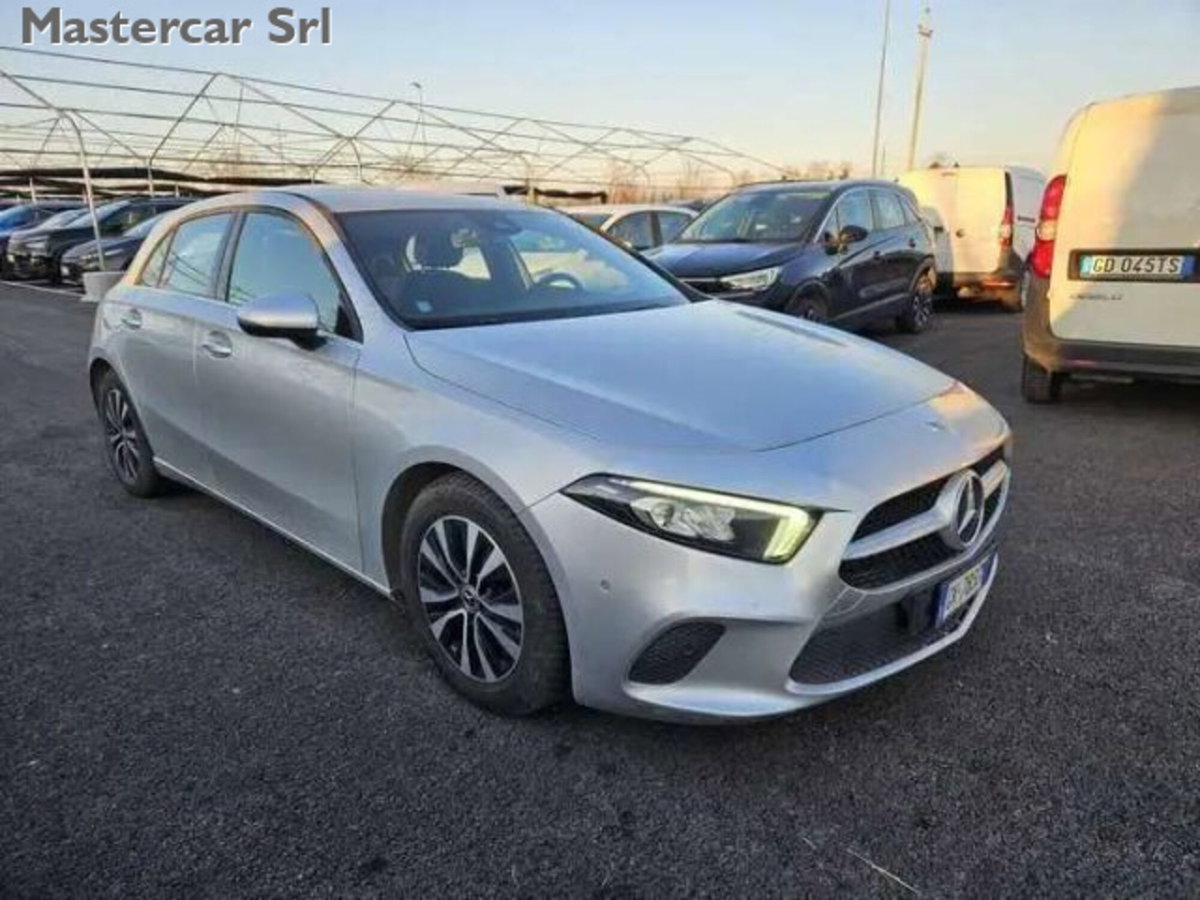 Mercedes-Benz Classe A 180 d AMG Line Premium Plus auto (7)