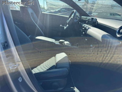 Mercedes-Benz Classe A 250 e phev Advanced auto (11)