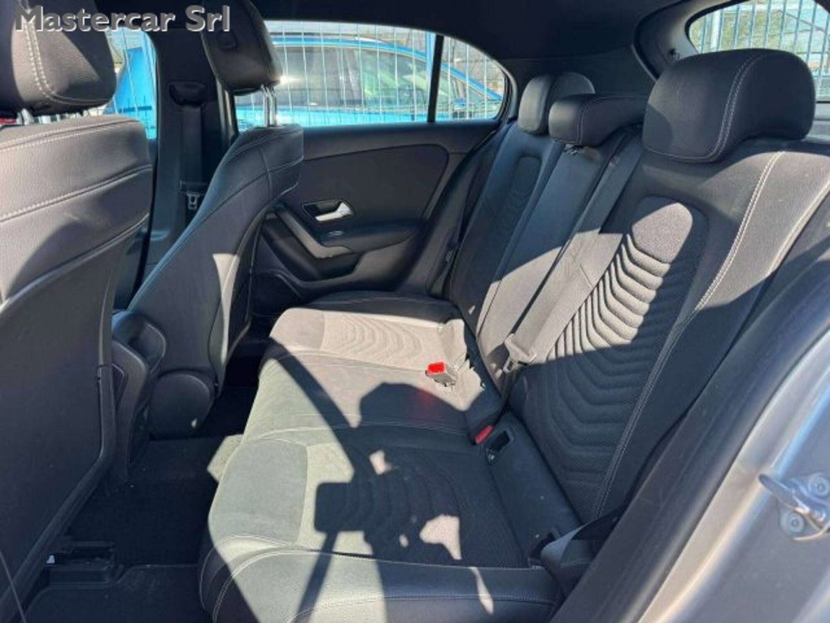 Mercedes-Benz Classe A 250 e phev Advanced auto (13)