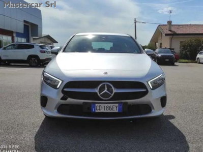 Mercedes-Benz Classe A 250 e phev Business Extra auto (9)