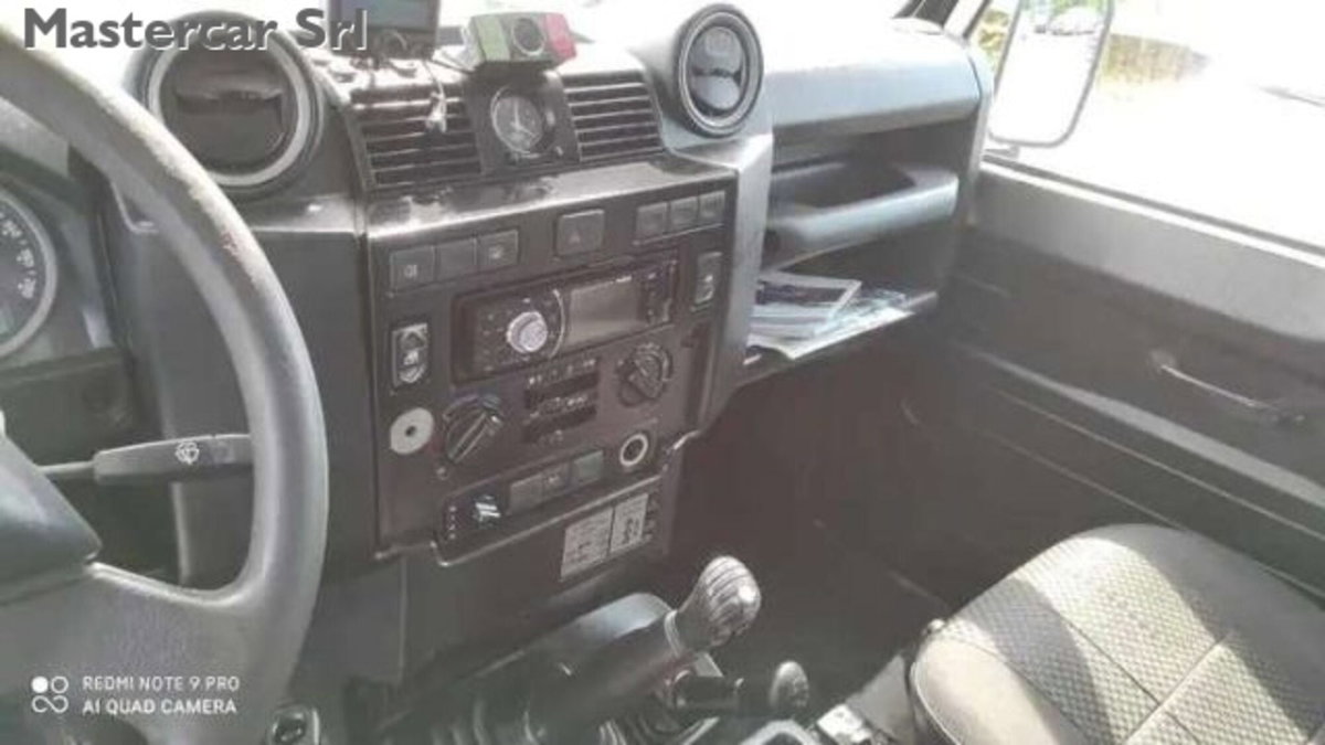 Land Rover Defender 90 2.2 TD4 S.W. E Pack Expedition N1 (12)