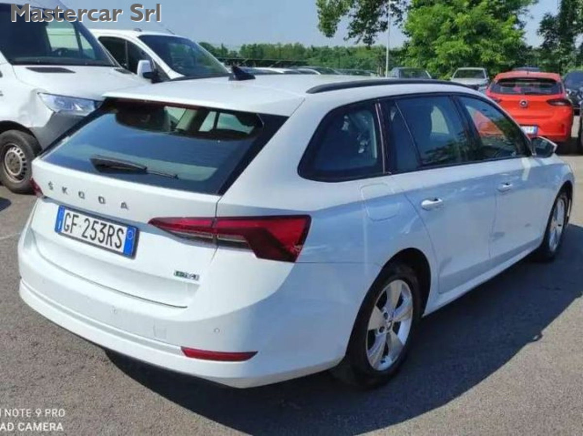 Skoda Octavia Station Wagon 1.0 e-TEC DSG Wagon Executive (6)