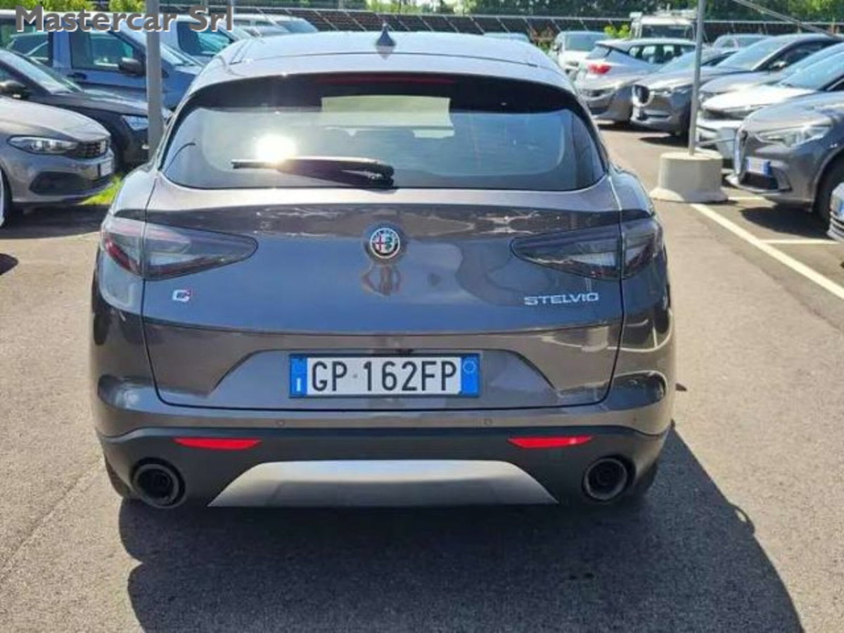 Alfa Romeo Stelvio 2.2 t Veloce Q4 210cv auto (5)