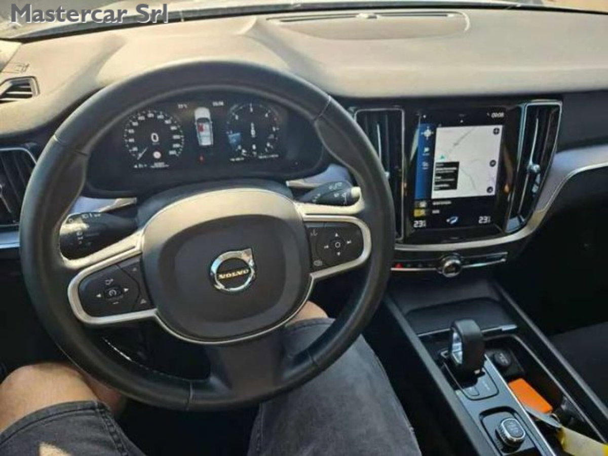 Volvo V60 2.0 b4 Core auto (13)