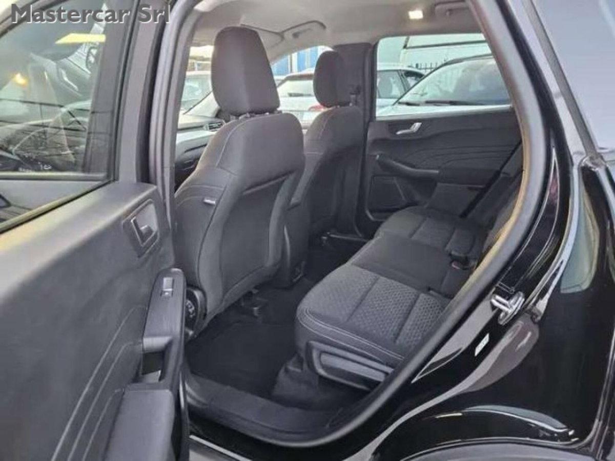 Ford Kuga 1.5 EcoBlue 120 CV 2WD ST-Line (12)