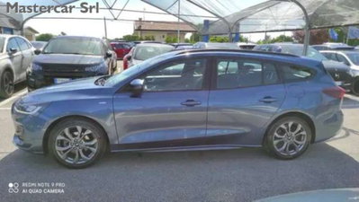 Ford Focus Station Wagon 1.0 EcoBoost 125 CV automatico SW ST-Line (3)