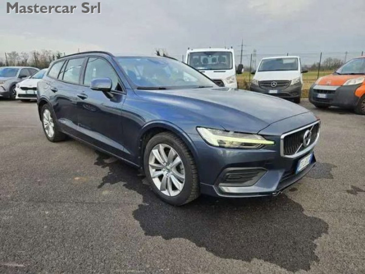 Volvo V60 2.0 b4 Essential auto (8)
