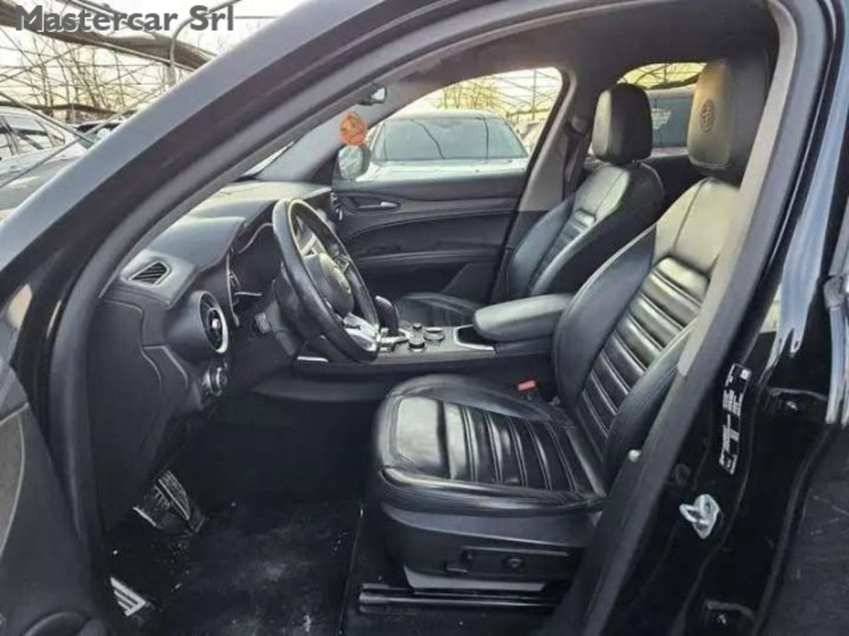 Alfa Romeo Stelvio 2.2 t Veloce Q4 210cv auto (8)
