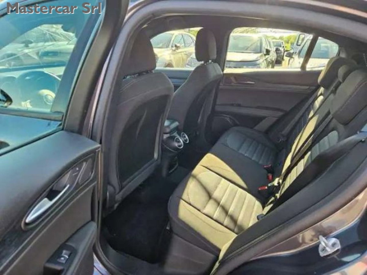 Alfa Romeo Stelvio 2.2 t Veloce Q4 210cv auto (11)
