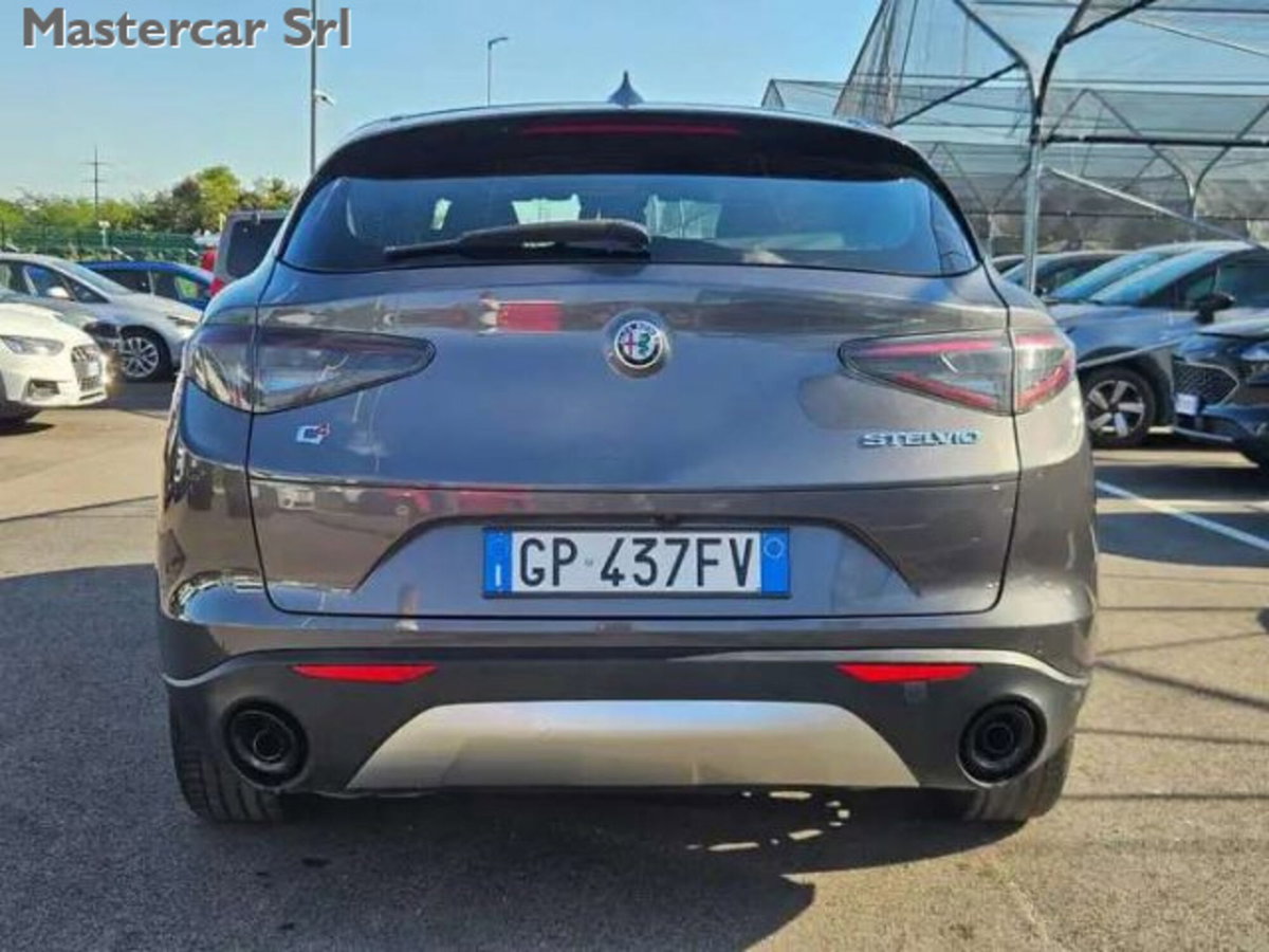 Alfa Romeo Stelvio 2.2 t Veloce Q4 210cv auto (3)