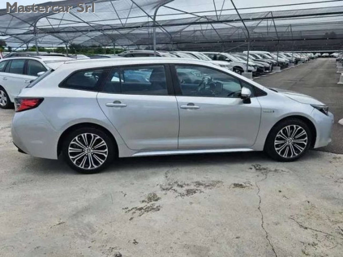 Toyota Corolla Touring Sports 2.0h GR Sport auto (7)
